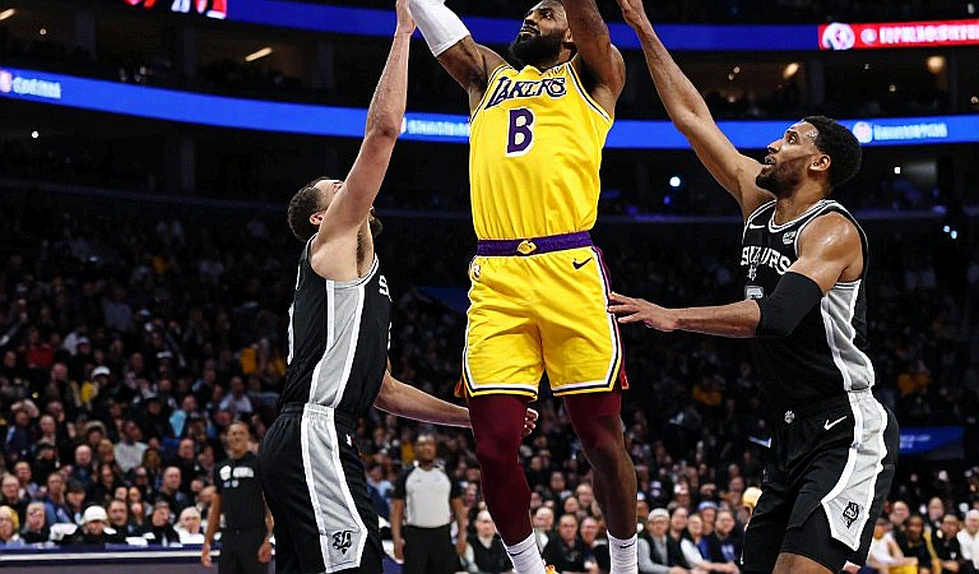 Phòng ngự là thứ ngôn ngữ cuối cùng: Tôi đã nghe 400 trận đấu châu Âu để hiểu tại sao NBA vô địch bằng phòng ngự Phòng ngự là thứ ngôn ngữ cuối cùng: Tôi đã nghe 400 trận đấu châu Âu để hiểu tại sao NBA vô địch bằng phòng ngự