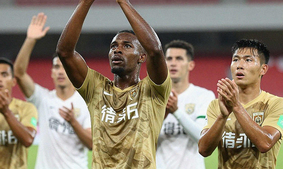 Bạo lực sân cỏ V-League 2026: đọc lại bảng giá án phạt sau cuộc họp khẩn của VFF