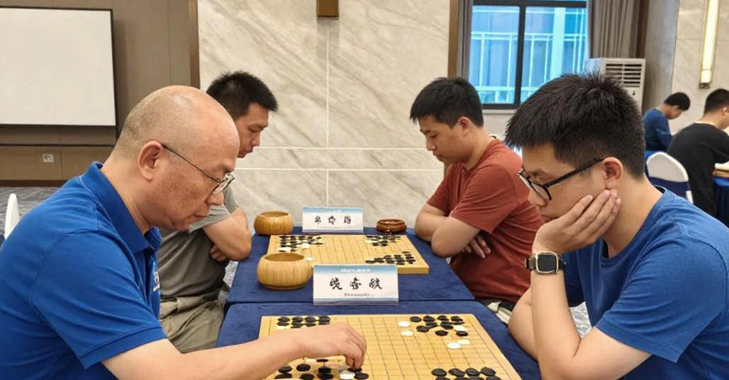 Khai mạc 2026 Global Chess League: Fyers American Gambits hạ PBG Alaskan Knights 10-4, Sindarov thắng Anand Khai mạc 2026 Global Chess League: Fyers American Gambits hạ PBG Alaskan Knights 10-4, Sindarov thắng Anand