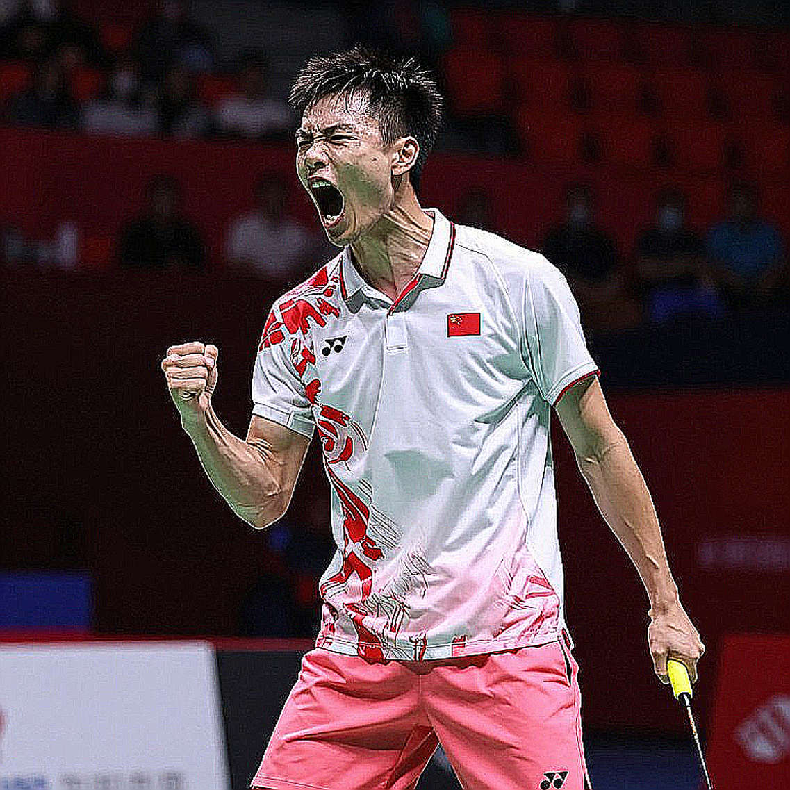 Alwi Farhan tập cùng Kento Momota ở Tokyo: nhịp trống cuối trước Á vận hội Aichi–Nagoya 2026