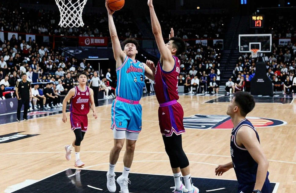 Marcus Keene cập bến Trabzonspor, Skylar Wicks ký ba năm với Holon: Ba bản hợp đồng và một hạn chót ngày 6 tháng 10