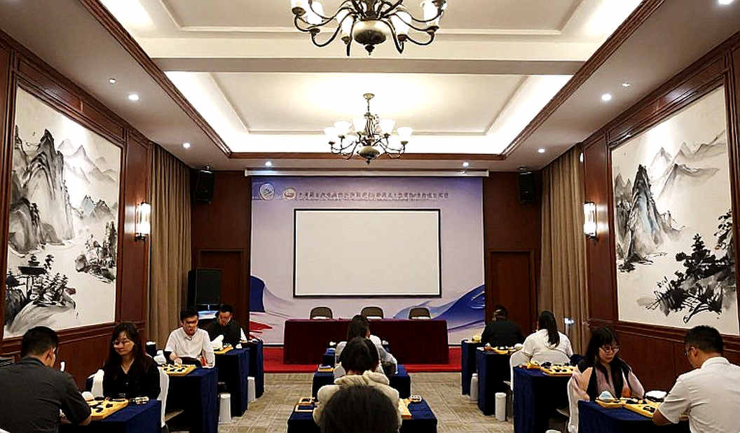 Sàng lọc bất đối xứng: vì sao dữ liệu trống không đồng nghĩa rủi ro bằng không